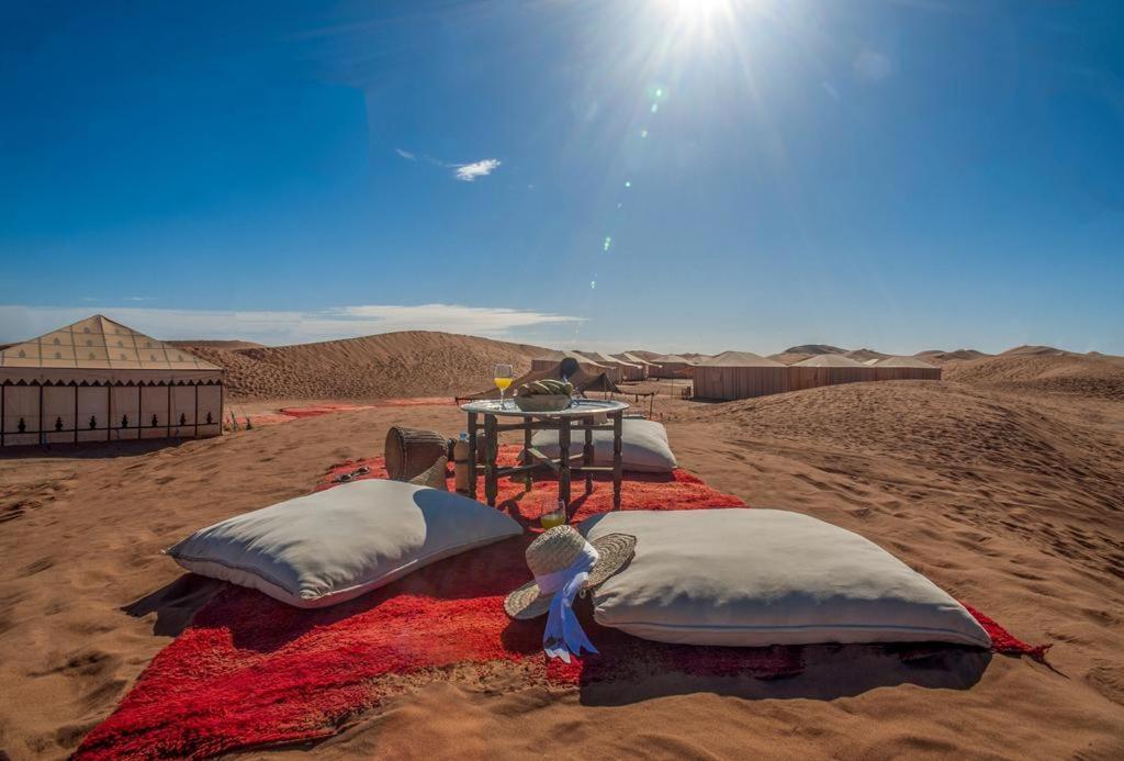 Merzouga Desert Luxury Camp Экстерьер фото